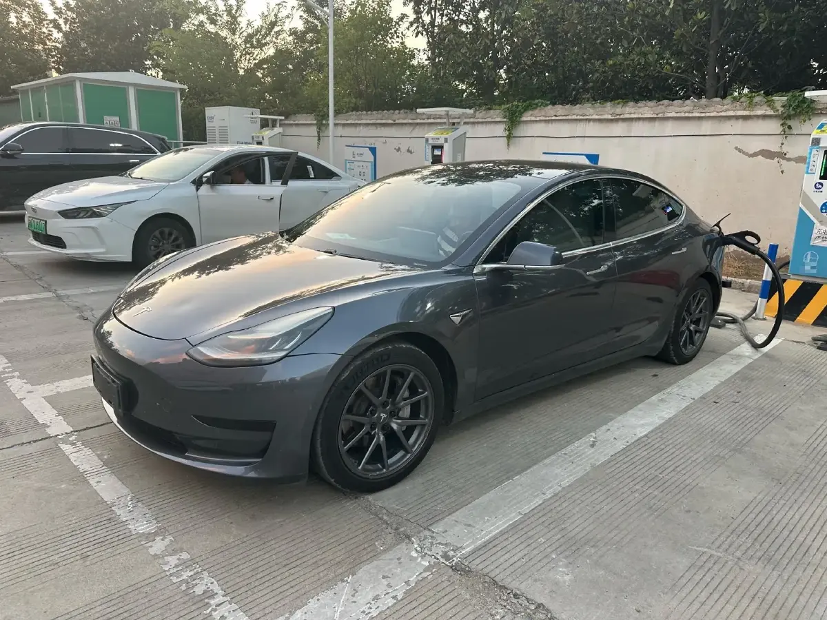 2020 Tesla Model 3 BEV 52KWH