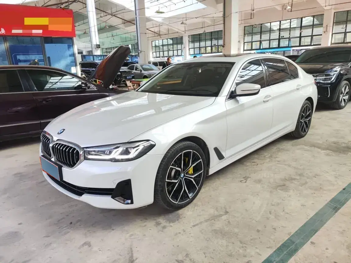 2021 BMW 5 Series 2.0T 252HP L4 8AT