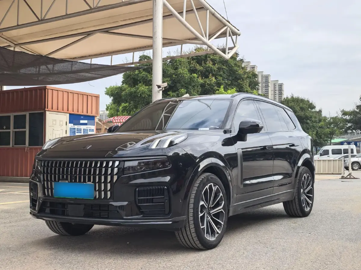 2023 LYNK&CO 09 EM-P 2.0T 254HP L4 3DHT PHEV 40.1KWH