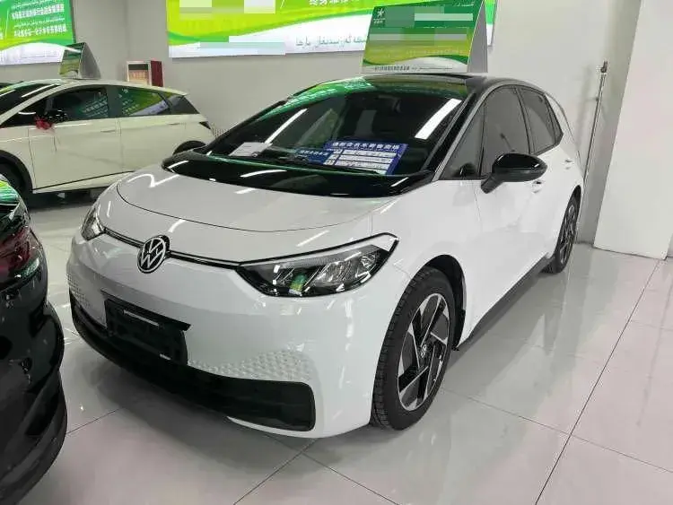 2025 Volkswagen ID.3 BEV 52.8KWH