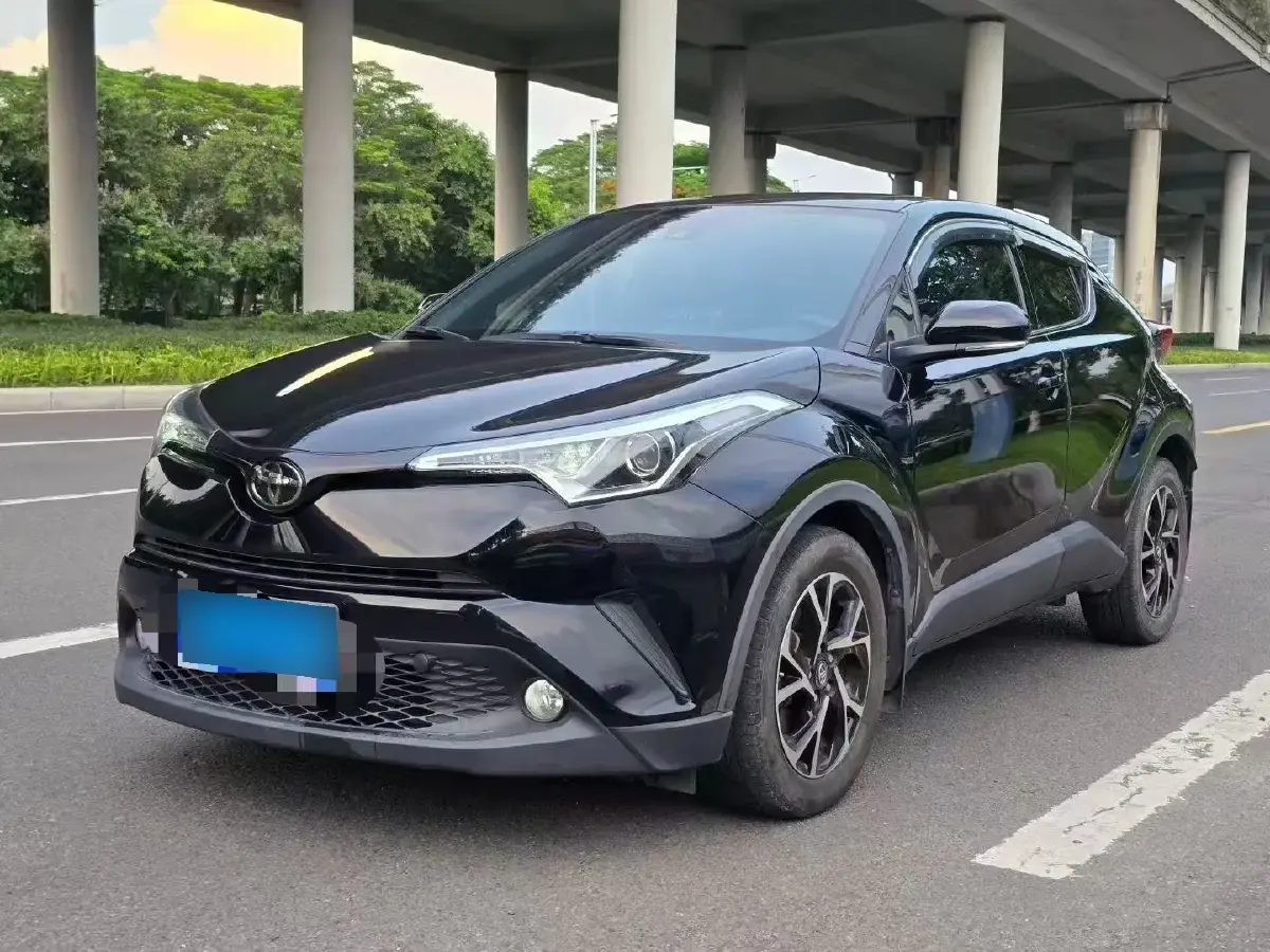 2020 Toyota C-HR 2.0L 171HP L4 CVT