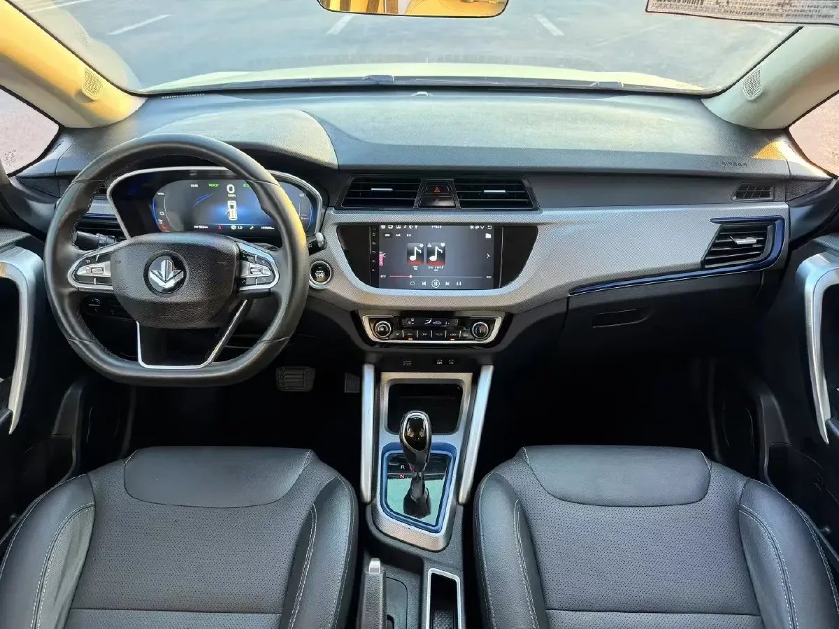 2020 Livan Maple 30X BEV 37KWH,autocango,china used car exporter,china ev exporter,chinese used car exporter,chinese used ev exporter