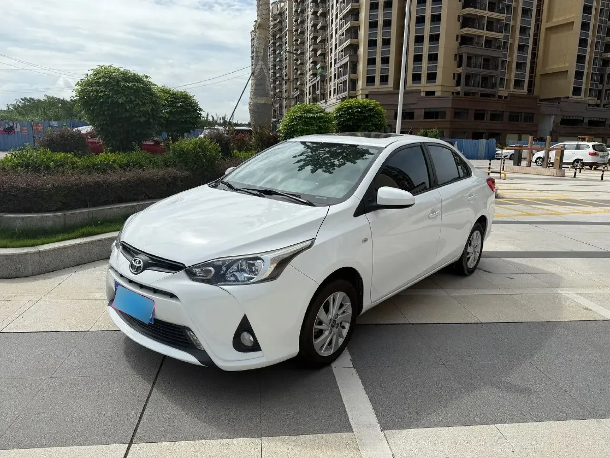 2018 Toyota Yaris L 1.5L 107HP L4 CVT