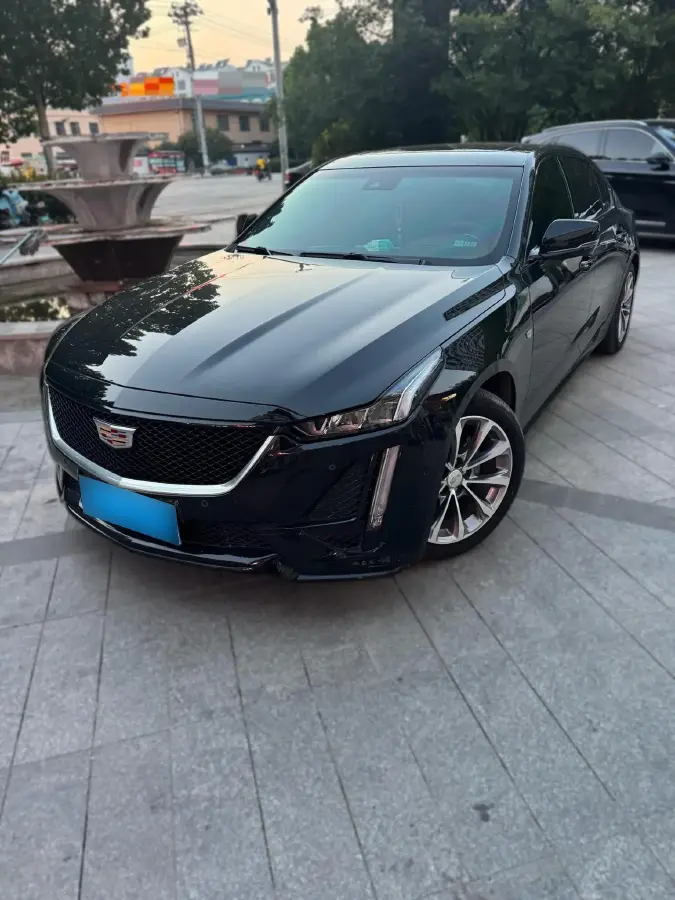 2020 Cadillac CT5 2.0T 237HP L4 10AT