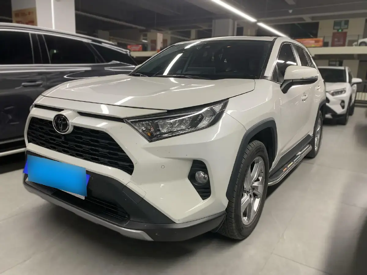 2020 Toyota RAV4 2.0L 171HP L4 CVT