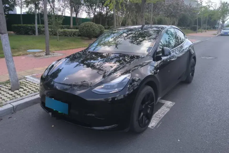 2022 Tesla Model Y BEV 60KWH