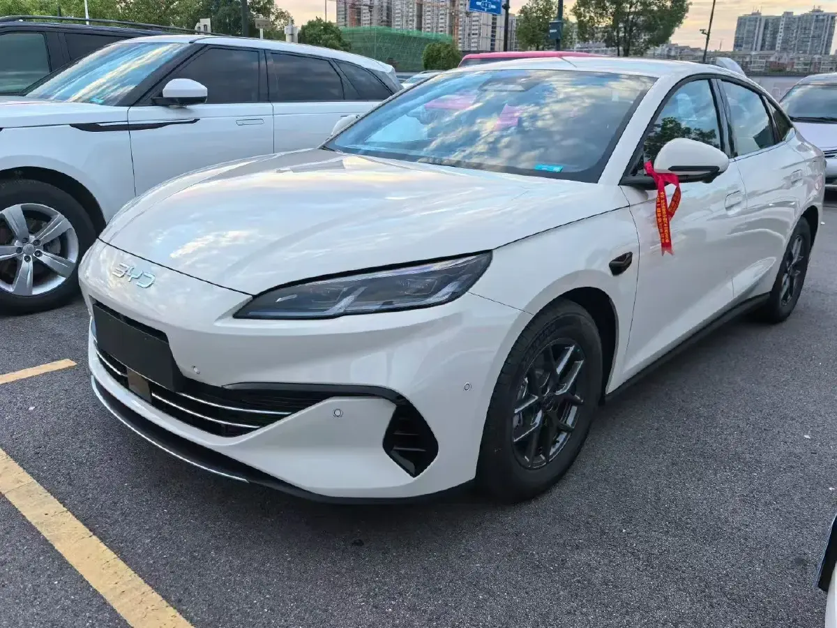 2025 BYD Seal 06 1.5L 101HP L4 E-CVT PHEV 10.08KWH