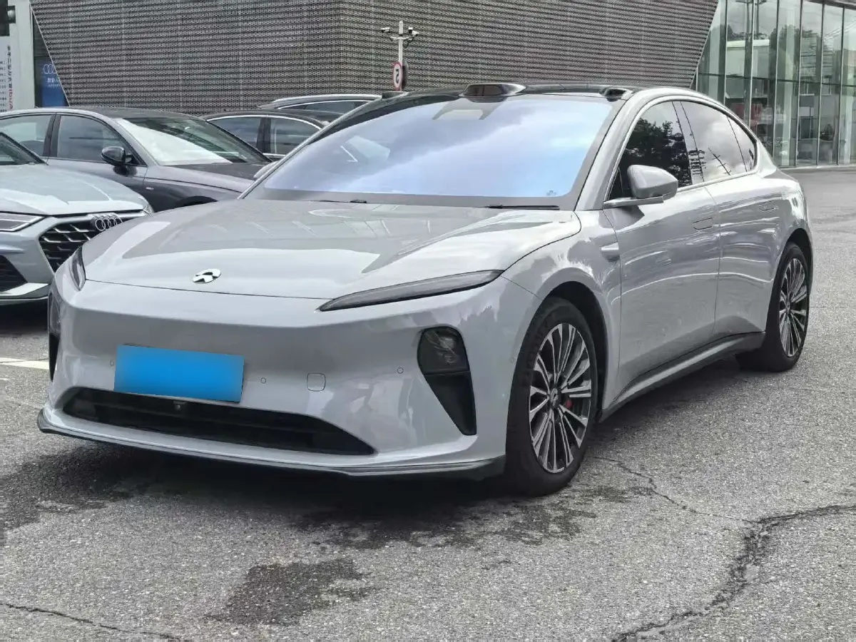 2024 NIO ET5 BEV 100KWH