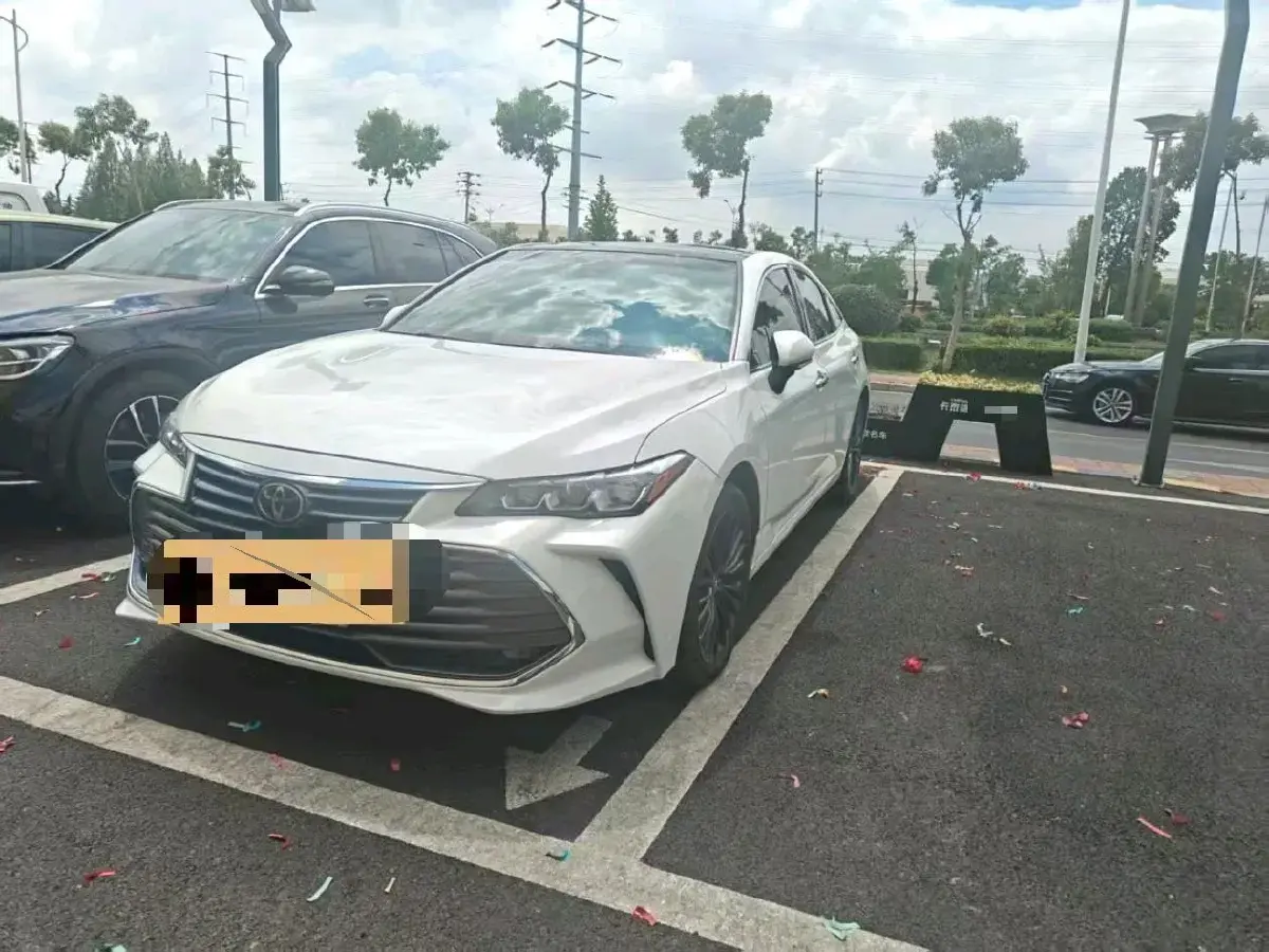 2019 Toyota Avalon 2.5L 209HP L4 8AT