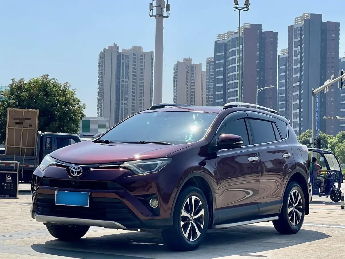 2016 Toyota RAV4 2.0L 151HP L4 CVT