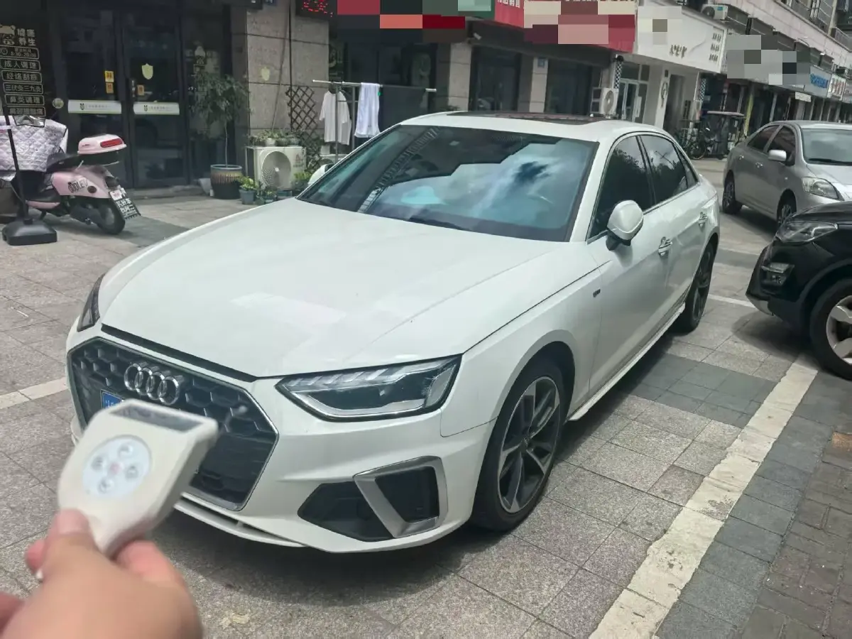 2020 Audi A4L 2.0T 150HP L4 7DCT