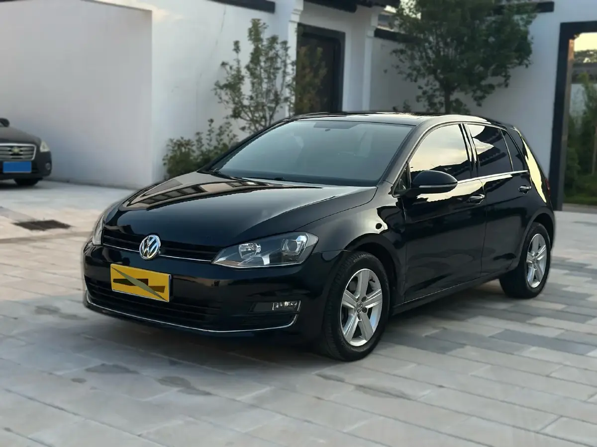 2015 Volkswagen Golf 1.4T 131HP L4 7DCT