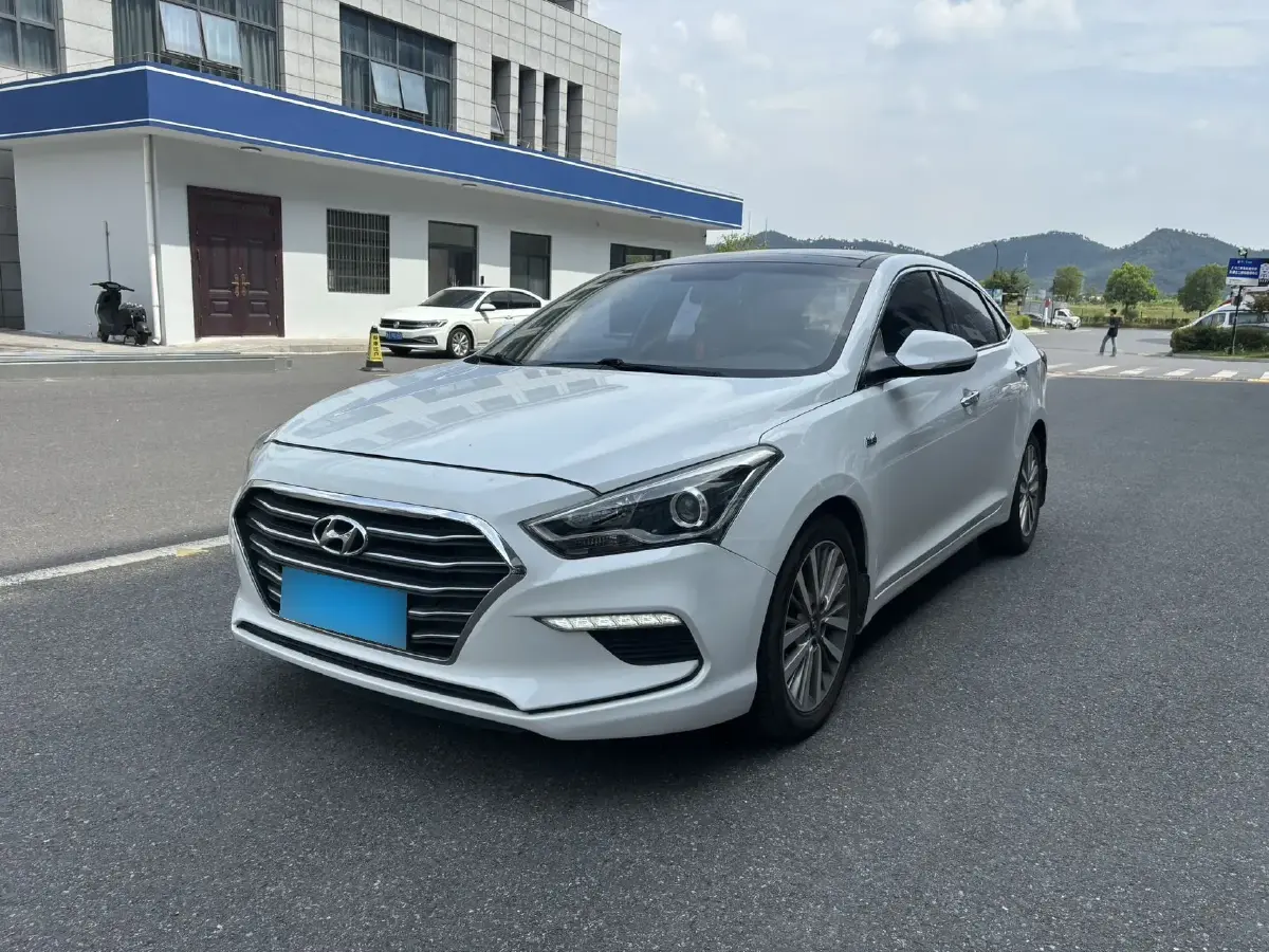 2017 Hyundai Mistra 1.6T 175HP L4 7DCT