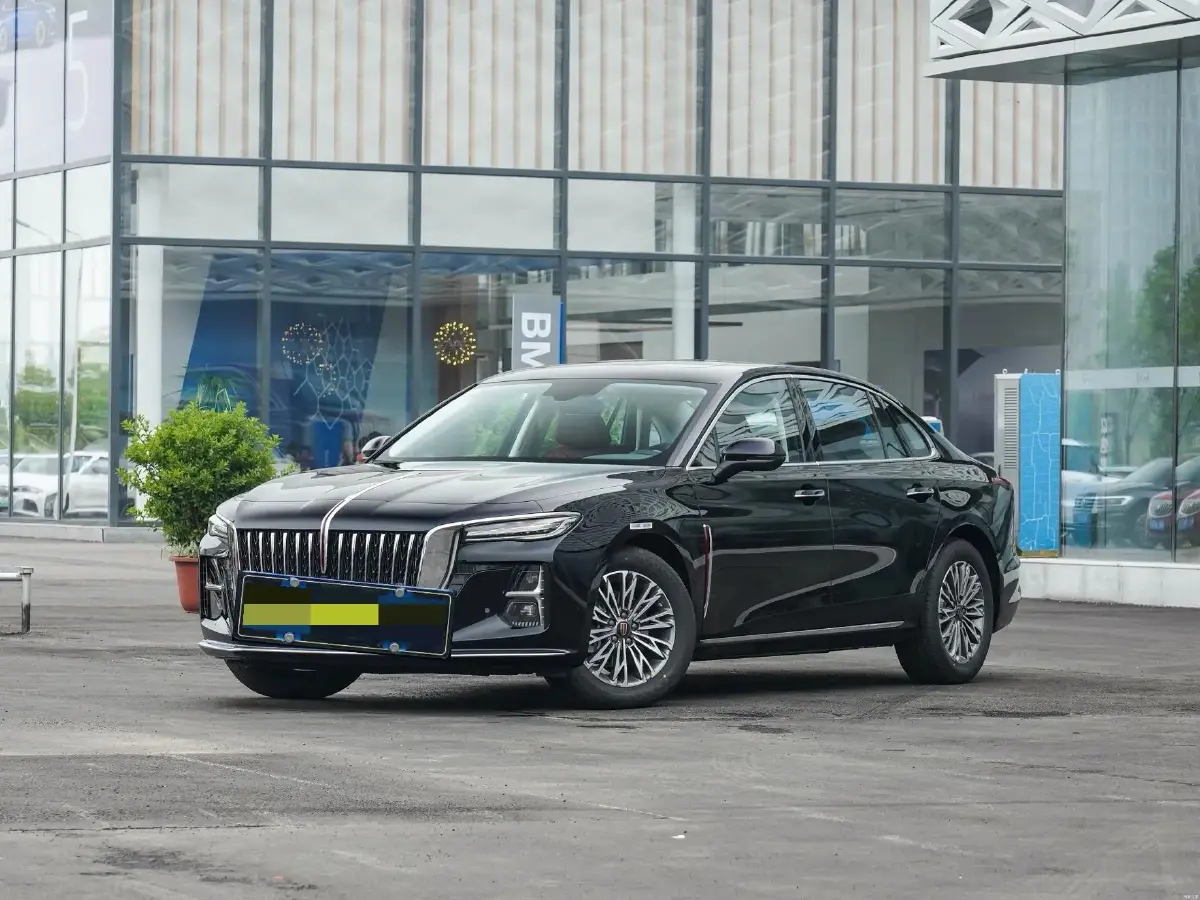 2025 HongQi H5 2.0T 224HP L4 8AT