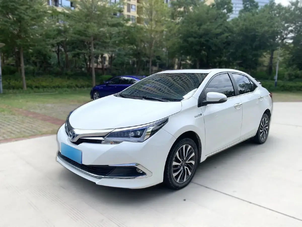 2018 Toyota Corolla 1.8L 99HP L4 E-CVT Hybrid