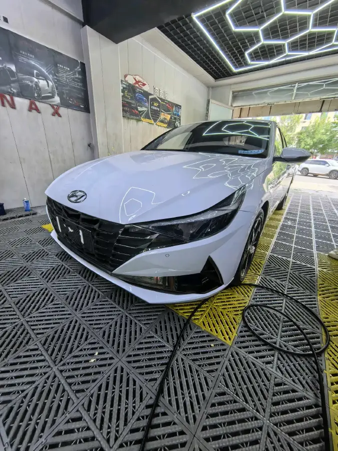 2021 Hyundai Elantra 1.5L 115HP L4 CVT