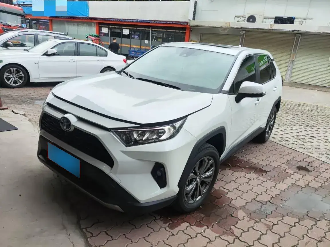 2024 Toyota RAV4 2.0L 171HP L4 CVT