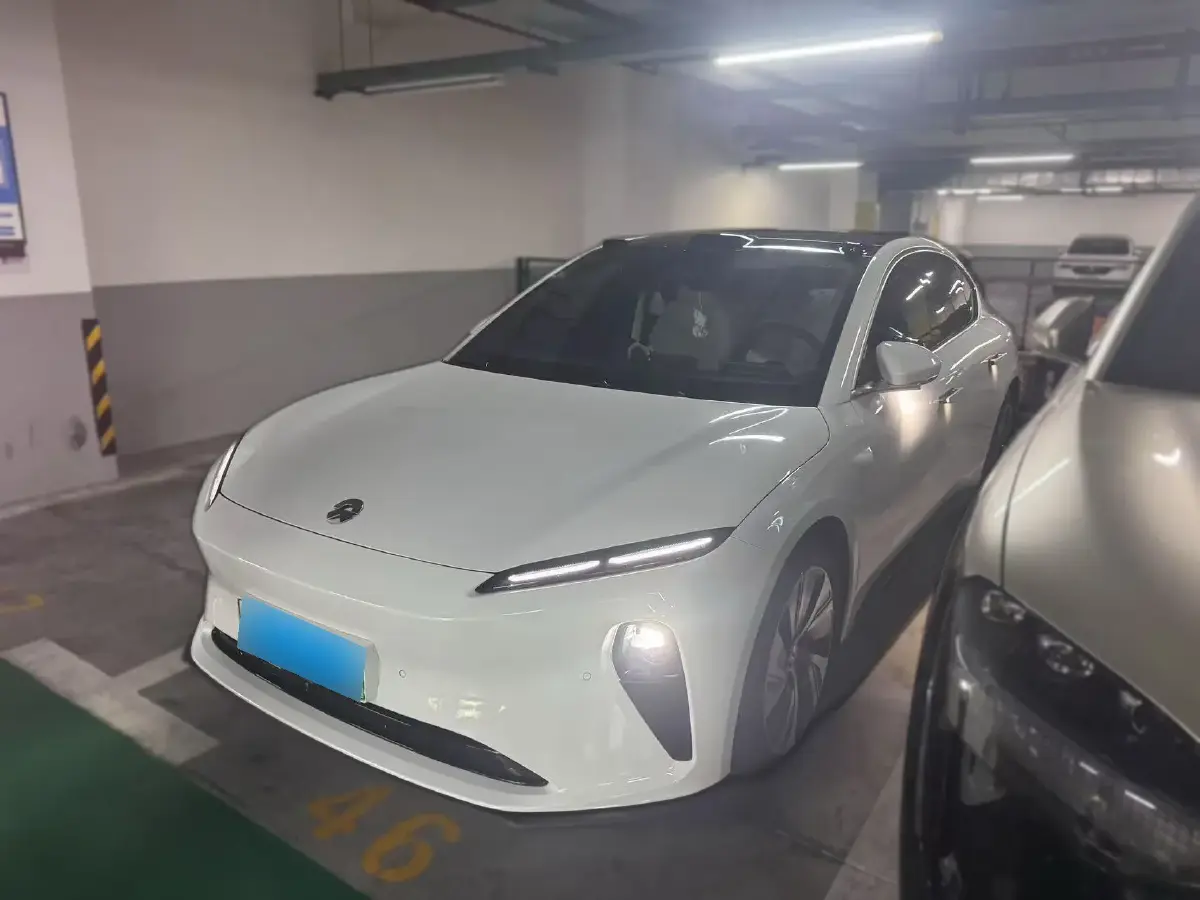 2022 NIO ET5 BEV 75KWH