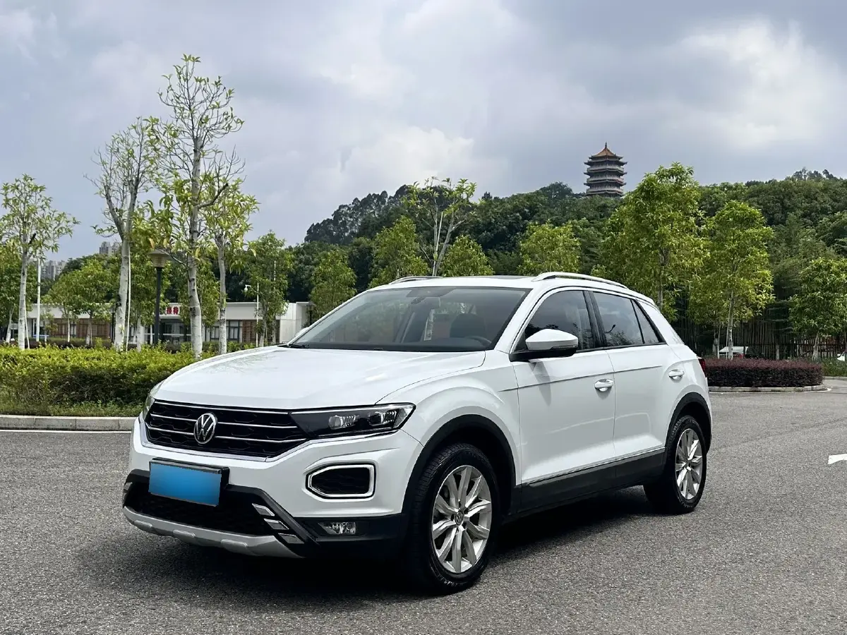 2020 Volkswagen T-Roc 1.4T 150HP L4 7DCT