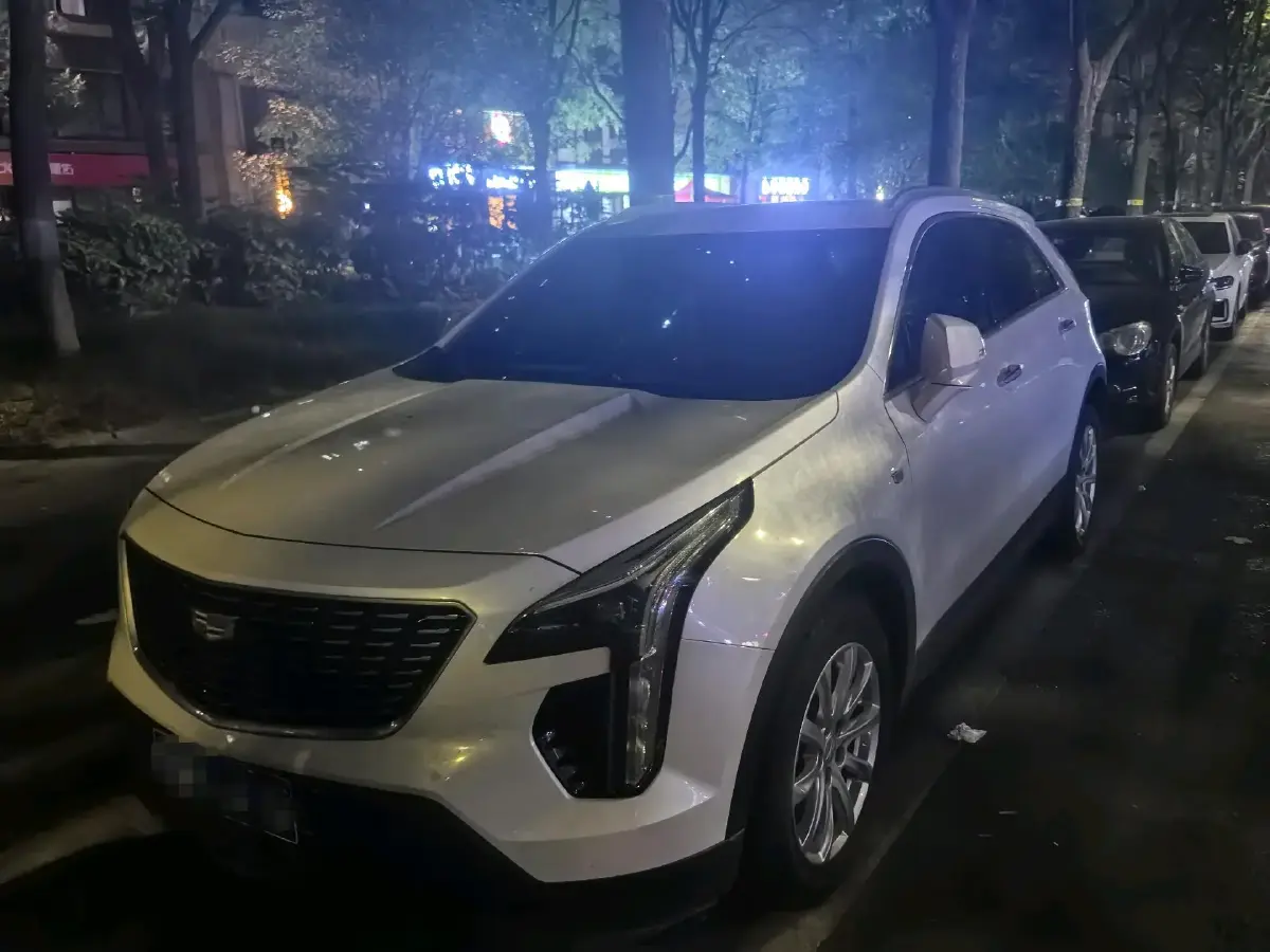 2021 Cadillac XT4 2.0T 237HP L4 9AT