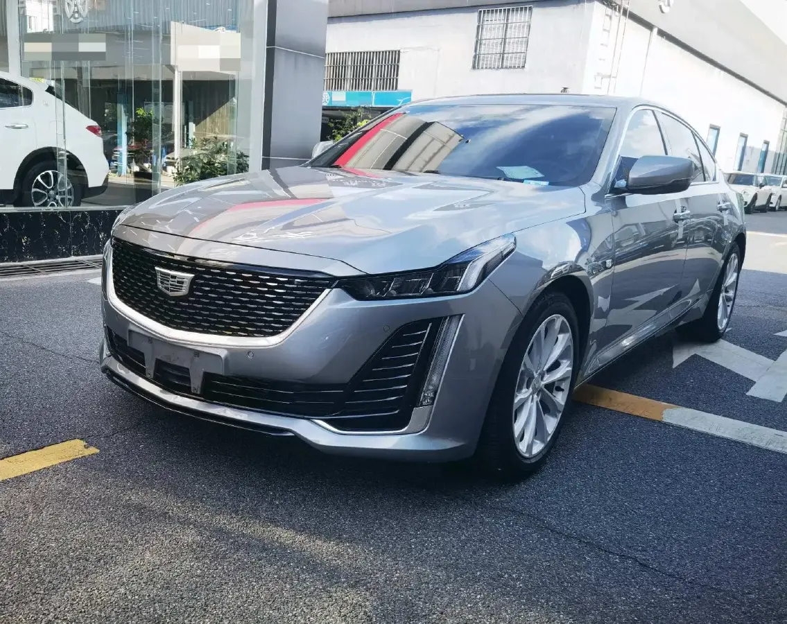 2023 Cadillac CT5 2.0T 237HP L4 10AT