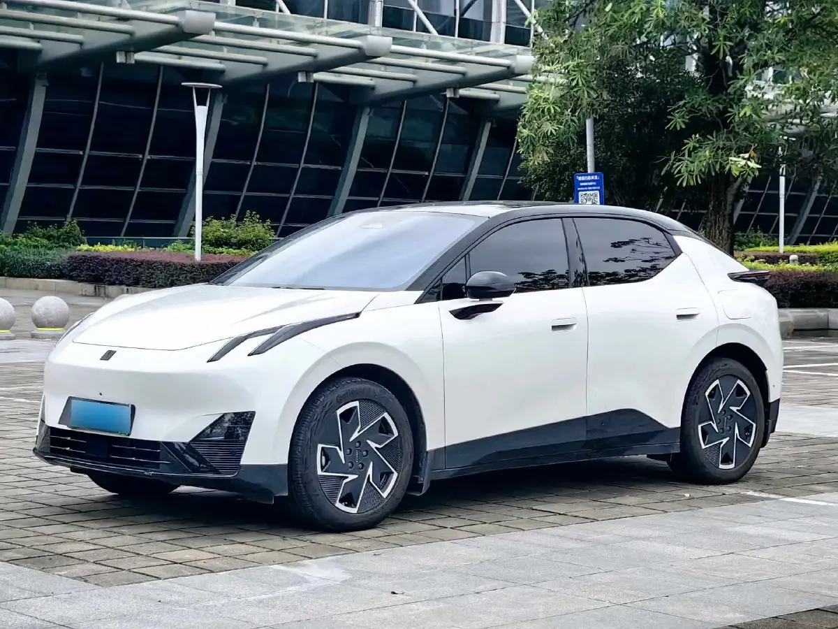 2025 LYNK&CO Z20 BEV 61.47KWH