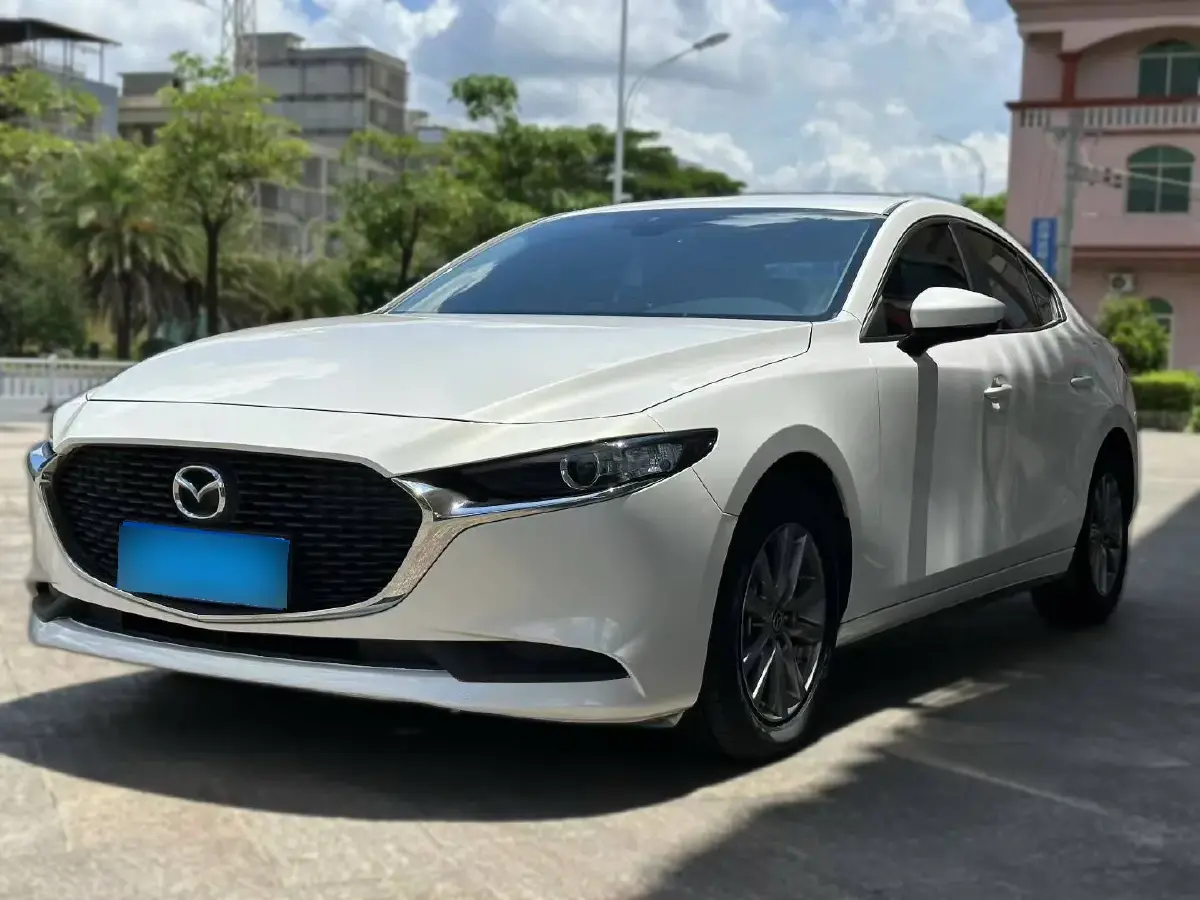 2022 Mazda 3 Axela 2.0L 158HP L4 6AT