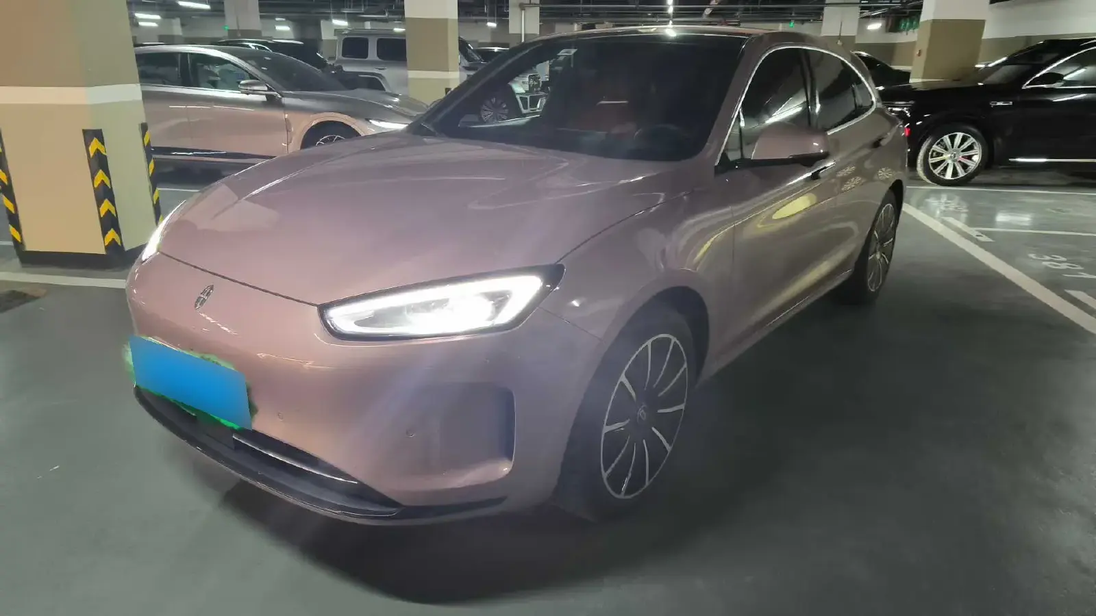 2022 HIMA AITO M5 BEV 80KWH