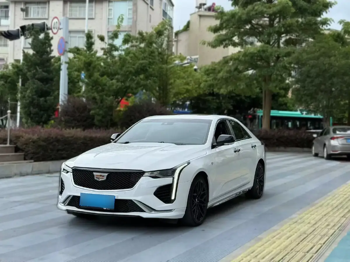 2021 Cadillac CT4 2.0T 237HP L4 8AT