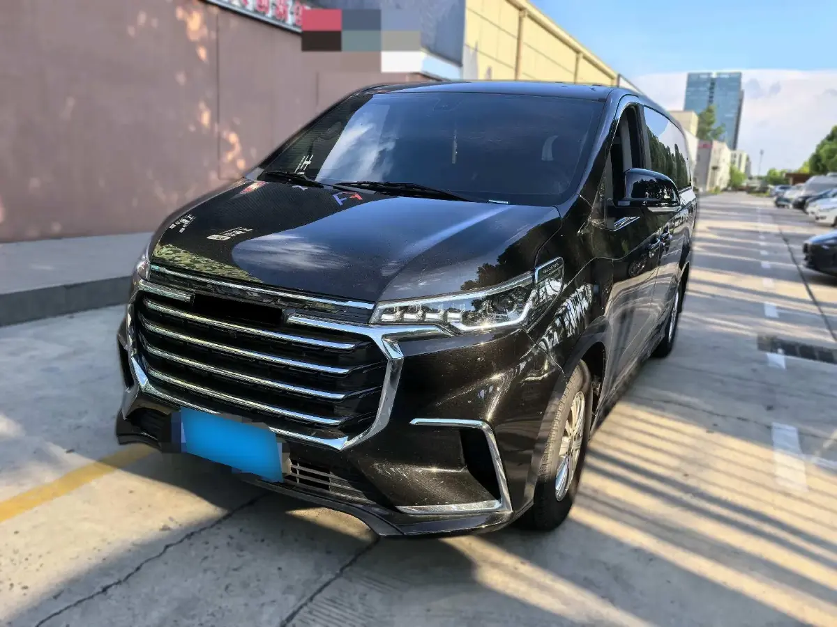 2023 MAXUS G20 2.0T 261HP L4 8AT