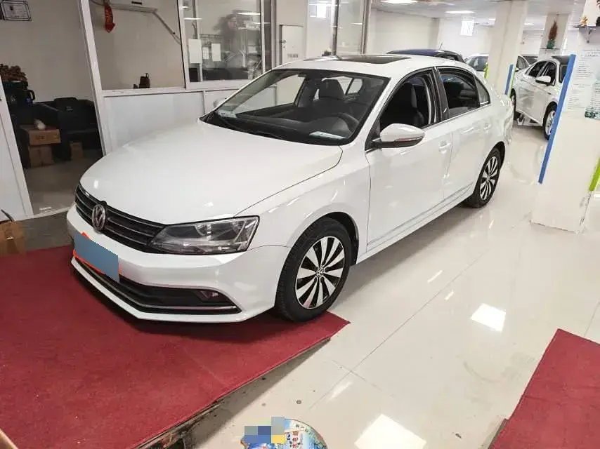 2017 Volkswagen Sagitar 1.6L 110HP L4 6AT
