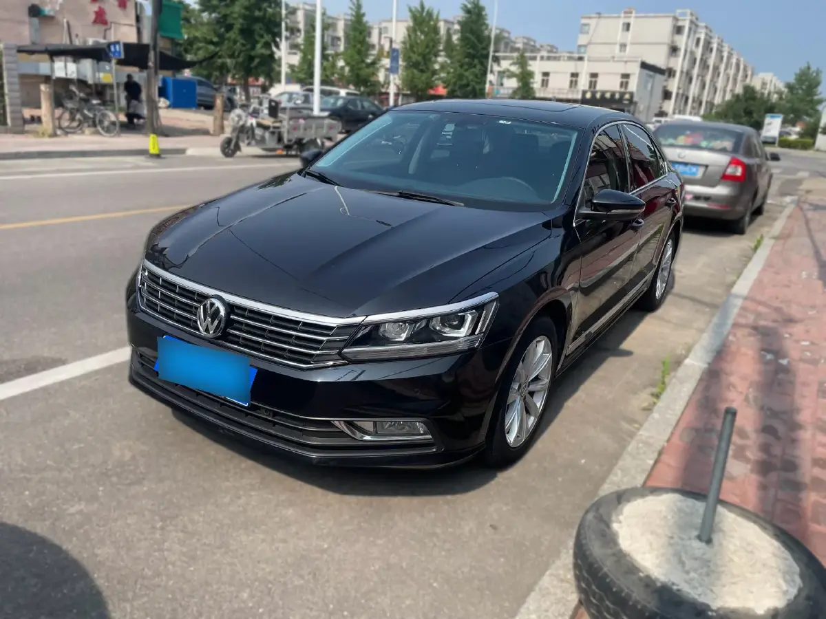 2017 Volkswagen Passat 1.8T 180HP L4 7DCT