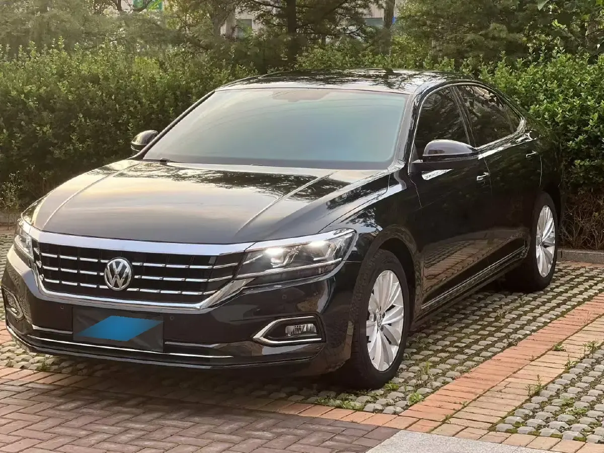 2019 Volkswagen Passat 2.0T 186HP L4 7DCT