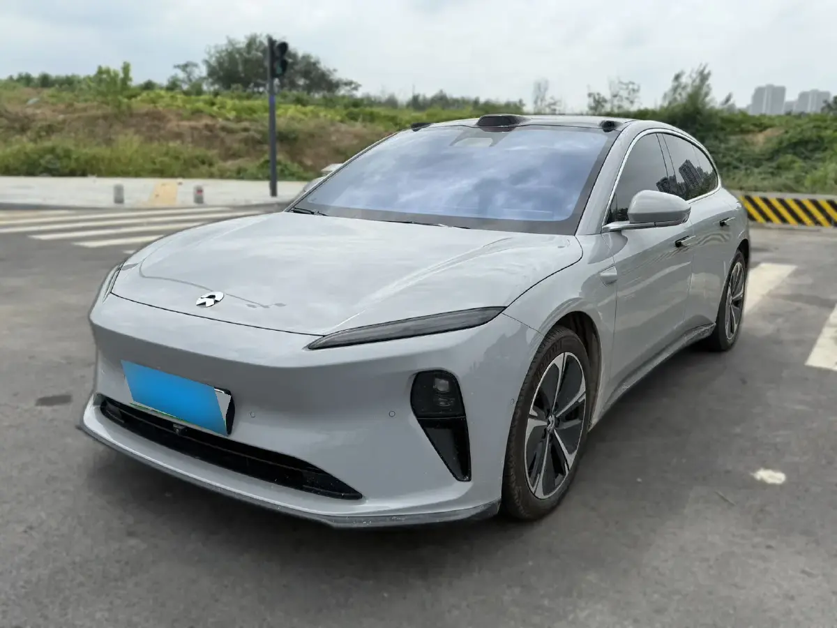2023 NIO ET5T BEV 75KWH