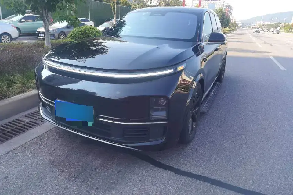 2023 Li L8 Range Extended 154HP REEV 40.9KWH