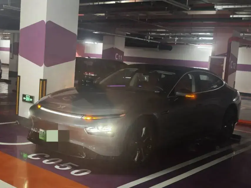 2022 Xpeng P7 BEV 83.1KWH