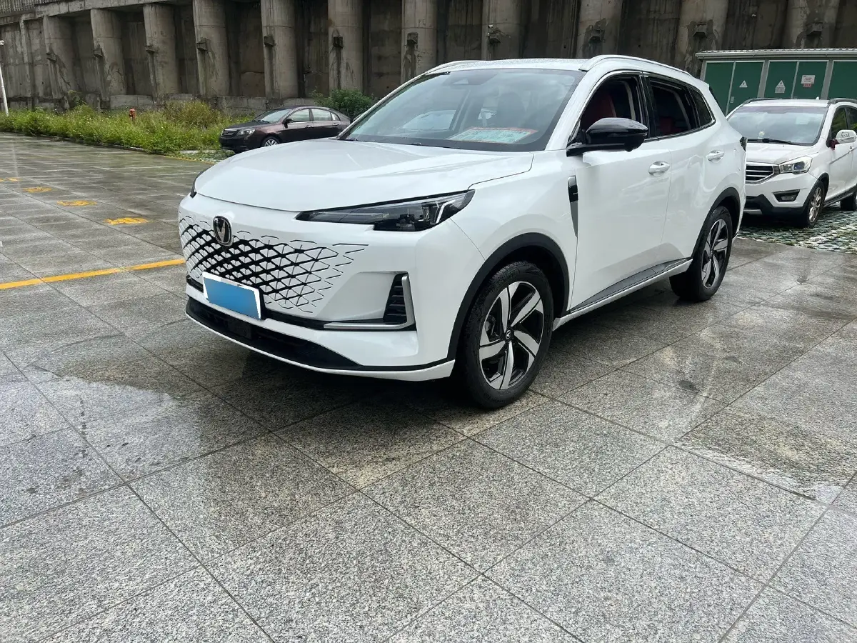 2023 ChangAn CS55 Plus 1.5T 188HP L4 7DCT