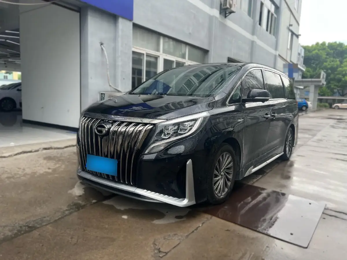 2021 GAC Trumpchi M8 2.0T 252HP L4 8AT