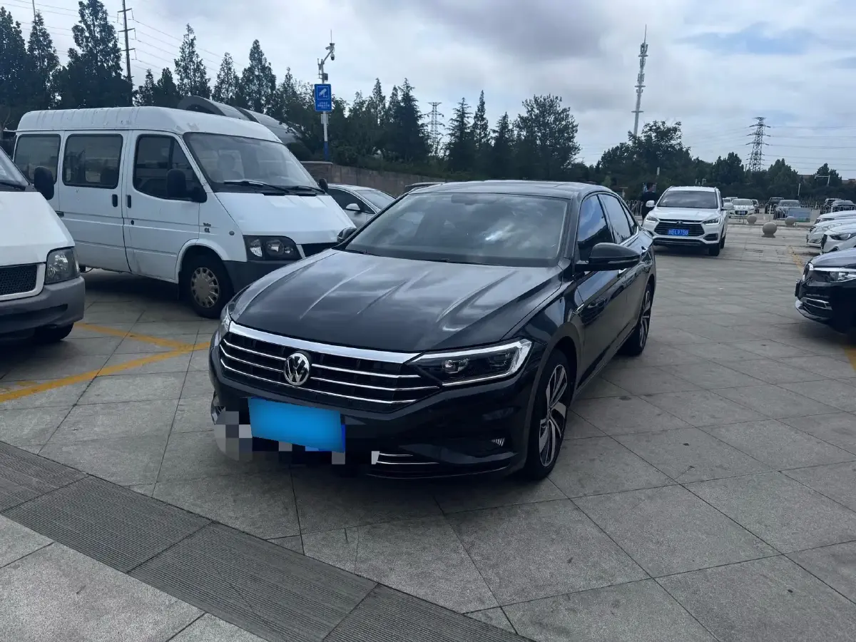 2021 Volkswagen Sagitar 1.4T 150HP L4 7DCT