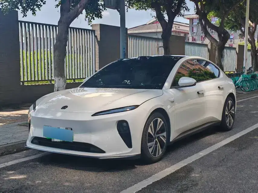 2022 NIO ET5 BEV 75KWH