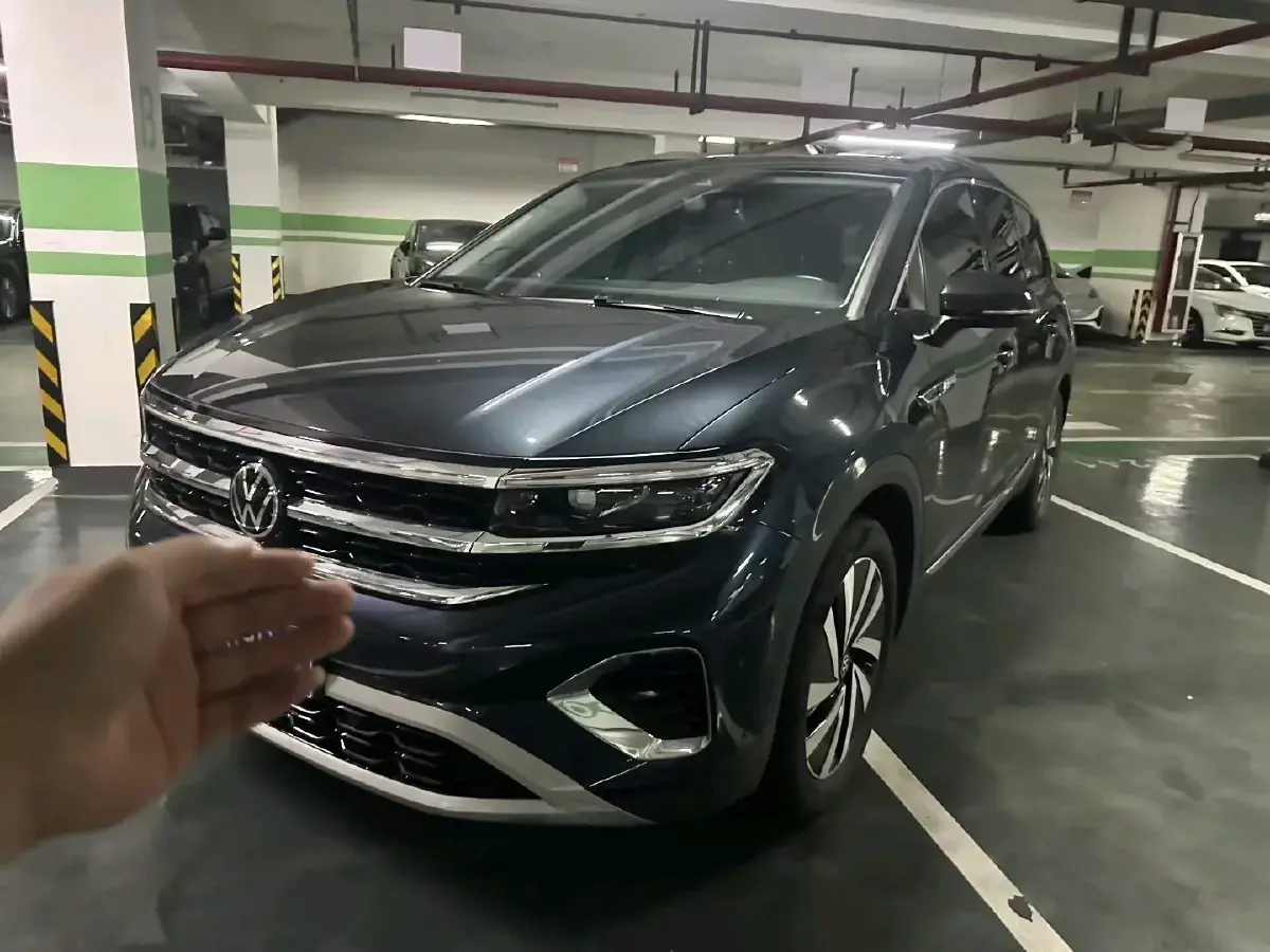 2021 Volkswagen Talagon 2.0T 220HP L4 7DCT