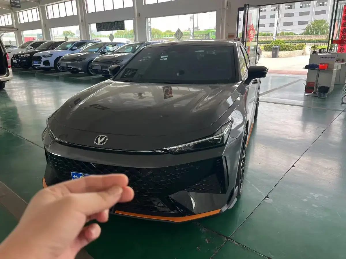 2024 ChangAn UNI-V 1.5T 188HP L4 7DCT