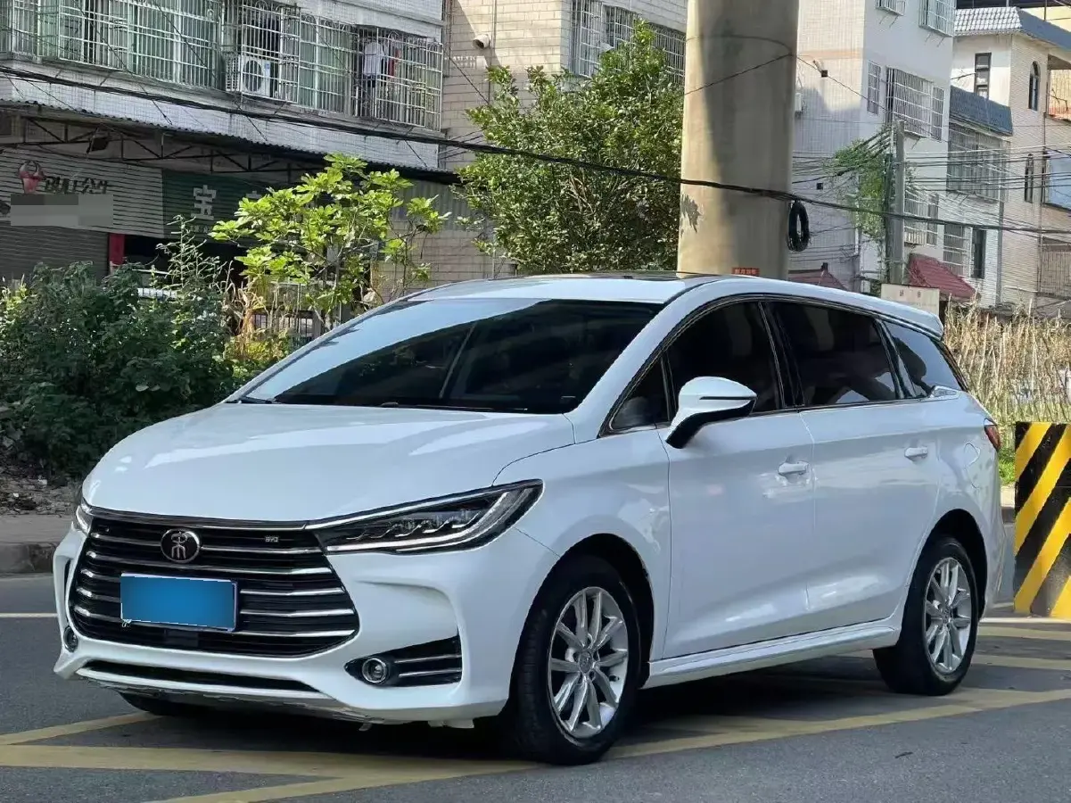 2019 BYD Song MAX 1.5T 160HP L4 6MT