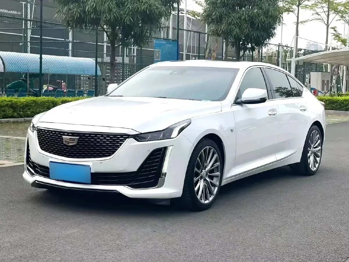 2021 Cadillac CT5 2.0T 237HP L4 10AT