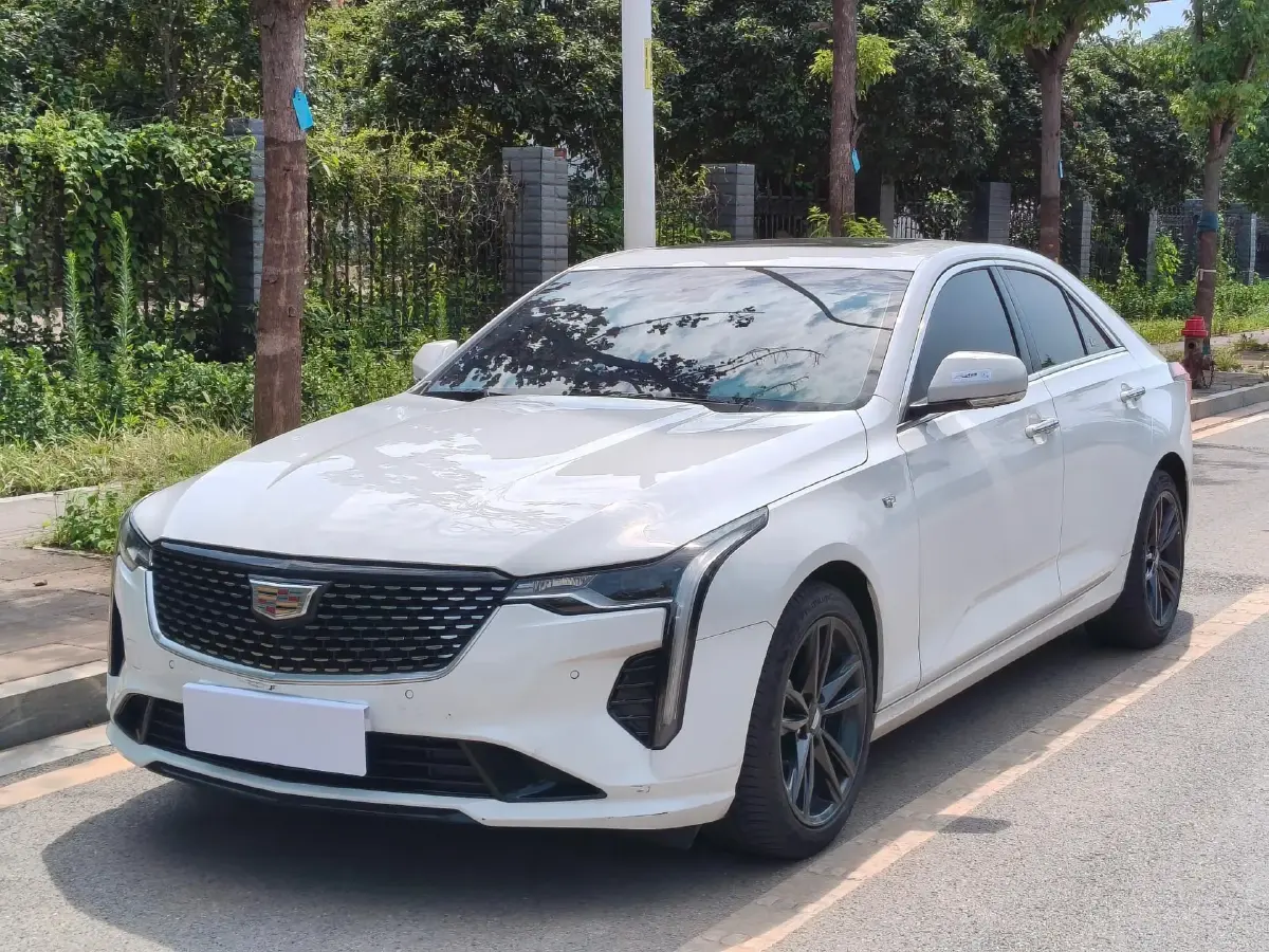 2022 Cadillac CT4 2.0T 237HP L4 8AT