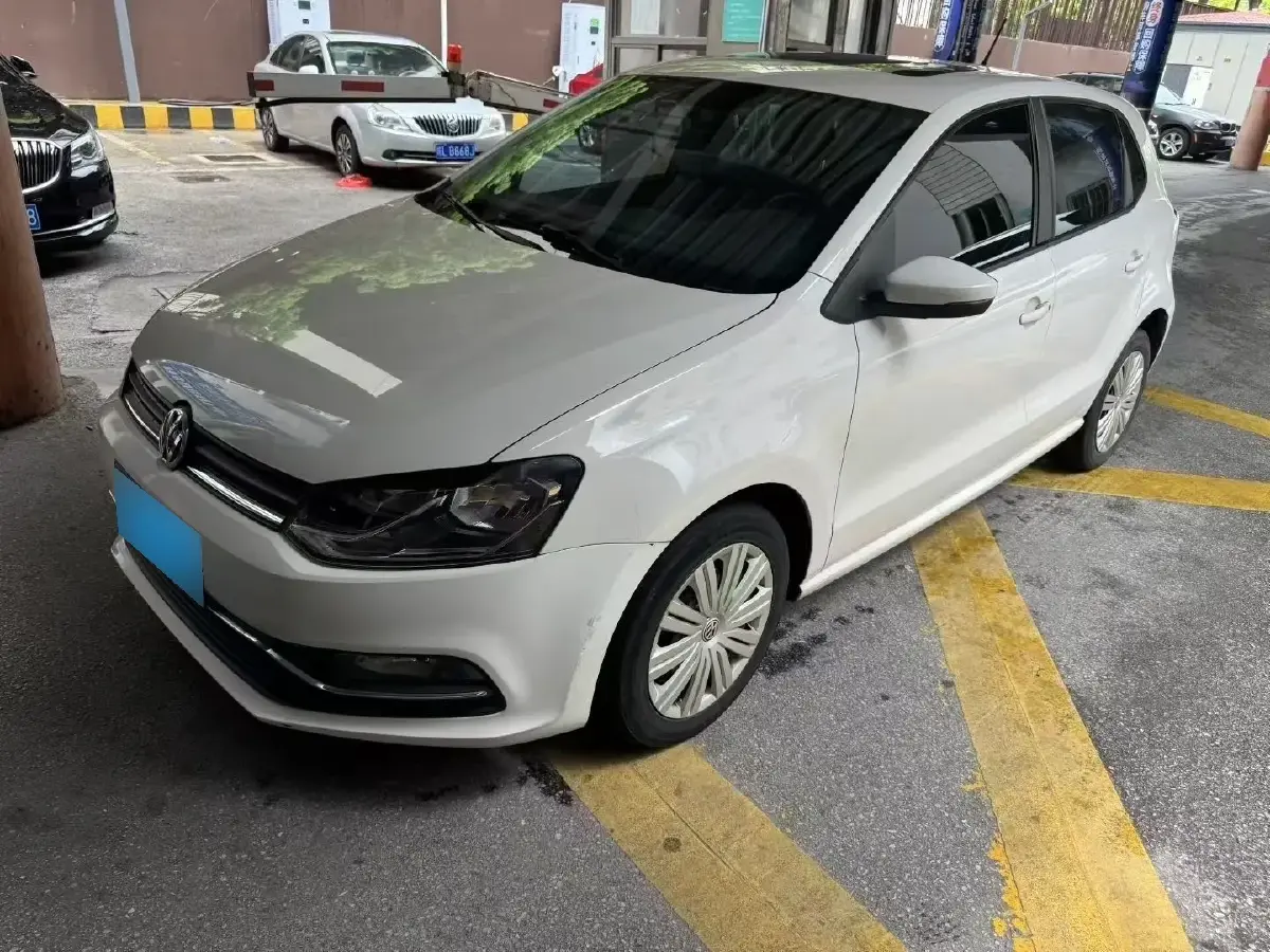 2018 Volkswagen Polo 1.5L 110HP L4 6AT