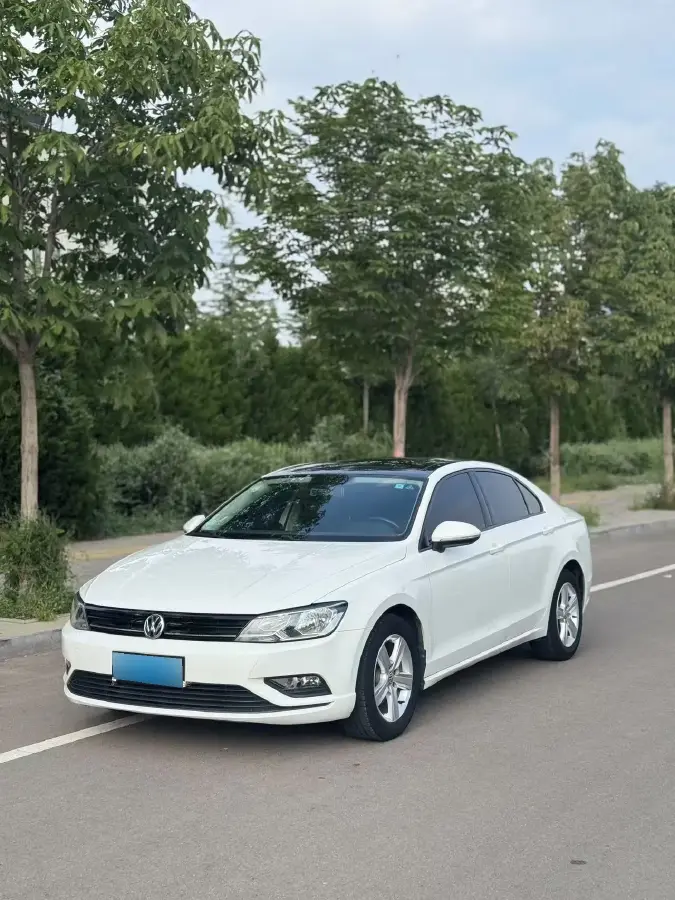 2018 Volkswagen Lamando 1.4T 131HP L4 7DCT