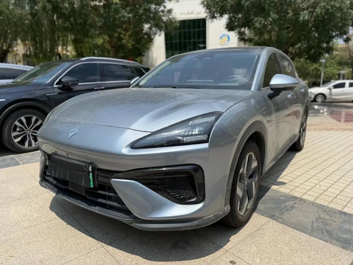 2024 BaoJun Cloud Sea 1.5L 106HP L4 E-CVT PHEV 20.5KWH