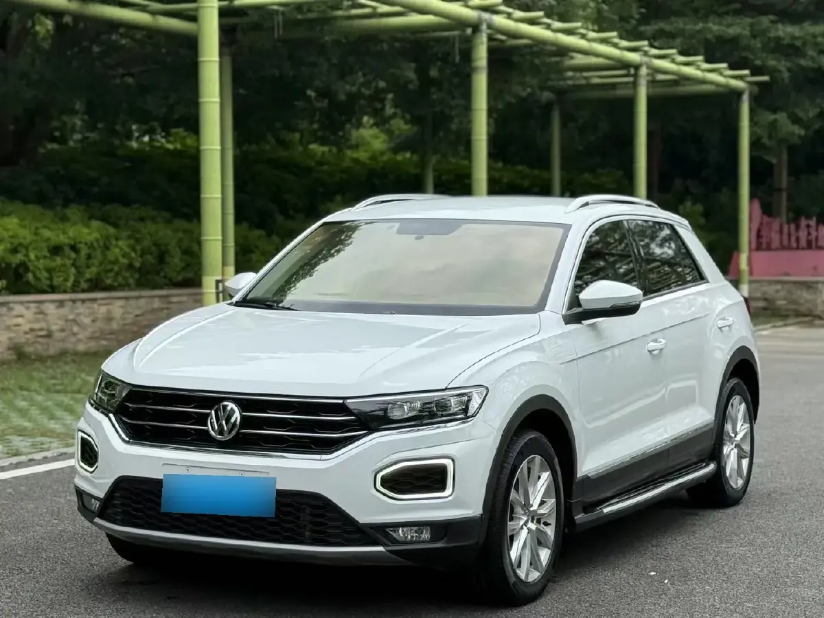 2018 Volkswagen T-Roc 1.4T 150HP L4 7DCT