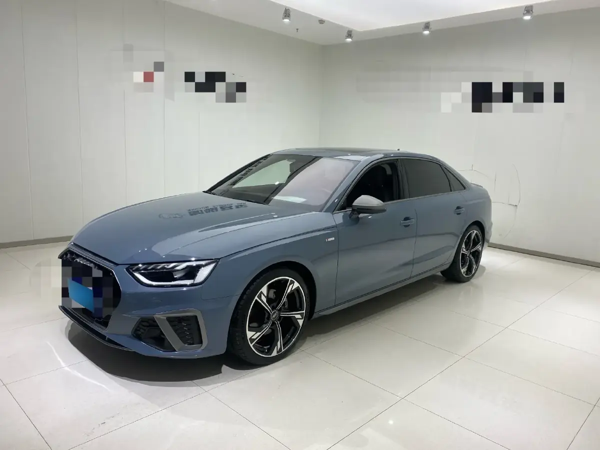 2022 Audi A4L 2.0T 190HP L4 7DCT